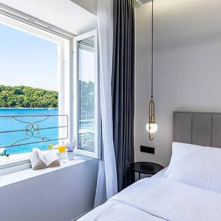 La Porta 2, Seaview In The Center Apartment *